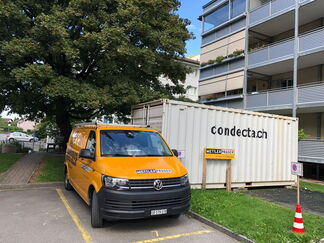 Container für Deponie der Küchengeräte